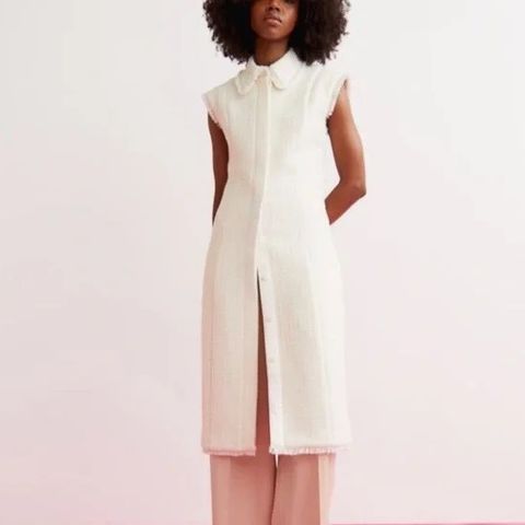 Ny H&M boucle kjole str 40