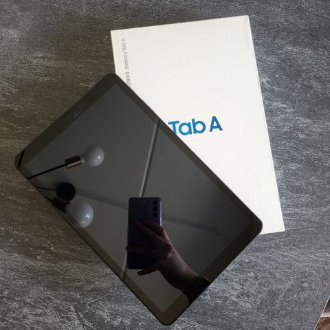 Samsung Galaxy Tab A (SM-T590) Som ny i eske!