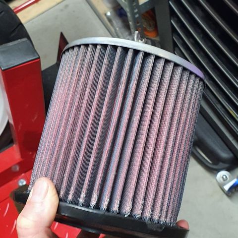 K&N luftfilter til 1986-1988 mod Suzuki Gsxr 1100.