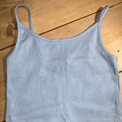 Singlet fra FBsister str.XS - lys blå