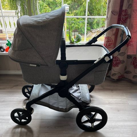 Bugaboo Fox 2 - Limited Edition Black/Grey melange - inkl div. tilbehør