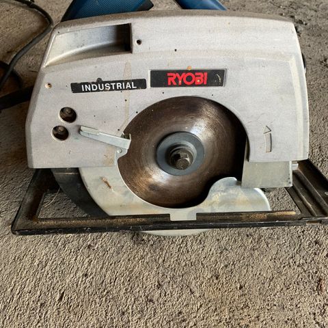 Ryobi w-6402c sirkelsag