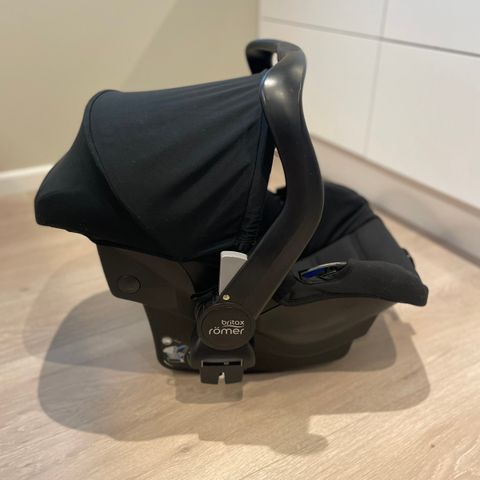 Britax Römer bilstol med base isofix