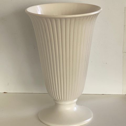 Wedgwood Blomster Vase