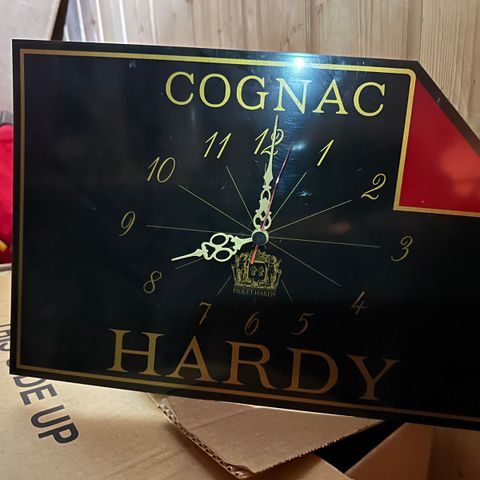 Hardy Cognac klokke