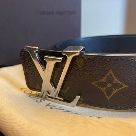 Reversible belte fra Louis Vuitton! Må hentes 🙂