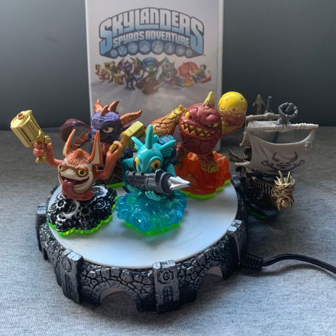 Skylanders Spyros Adventure Wii starter pakke (uten orginal portal)