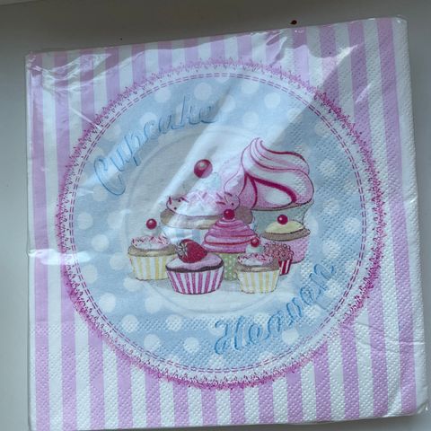 Rosa servietter cupcake, har 10 pk, 15kr stk