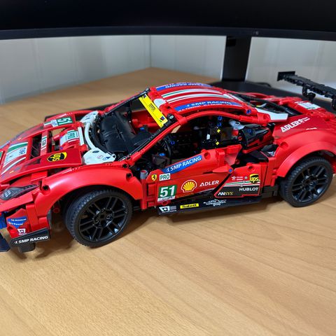 Lego Technic 42125 - Ferrari 488 GTE