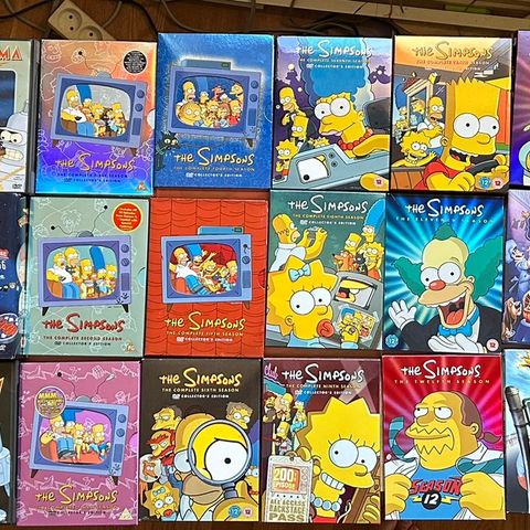 Stor DVD og Blu-Ray samling. Simpsons. Seinfeld. Family Guy
