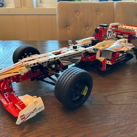 Lego Technic 42000 - Grand Prix Racer