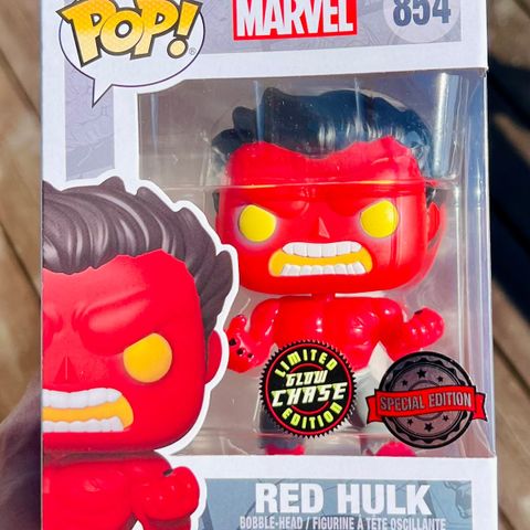 Funko Pop Red Hulk (Glow in the Dark Chase) | Marvel (854)