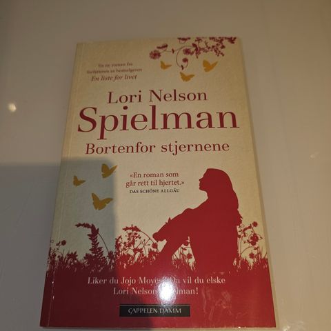 Bortenfor stjernene. Lori Nelson Spielman