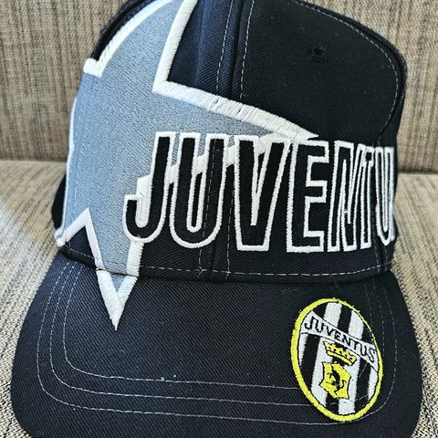 Vintage Kappa Juventus caps. (1996-modell)
