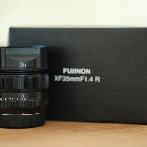 Fujifilm XF 35mm f/1.4 R