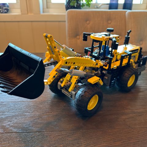 Lego Technic 8265 - Front Loader