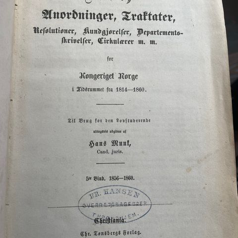 To gamle bøker om Love, anordninger, traktater - 1861
