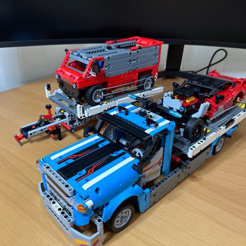 Lego Technic 42098 - Car Transporter