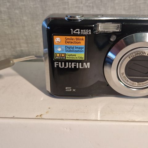 Fuji Finepix AX300 Optisk Zoom 14 Megapixels