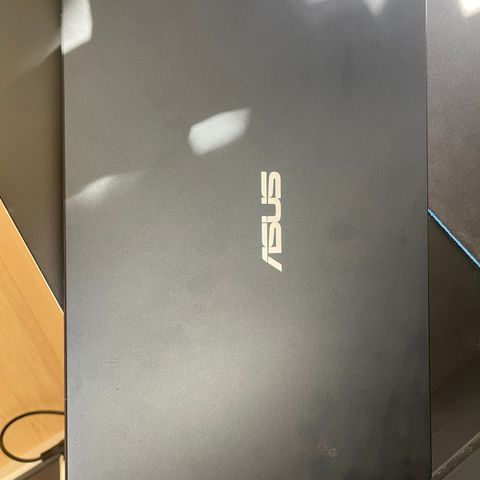 Asus Laptop 14’