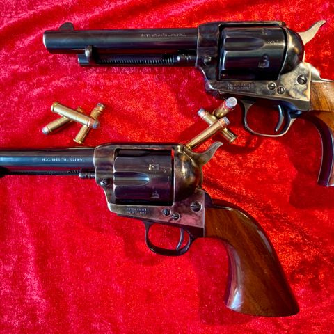 RESERVERT Revolver Uberti 1873 Cattleman - kaliber 357Mag, 5,5 tommer løp