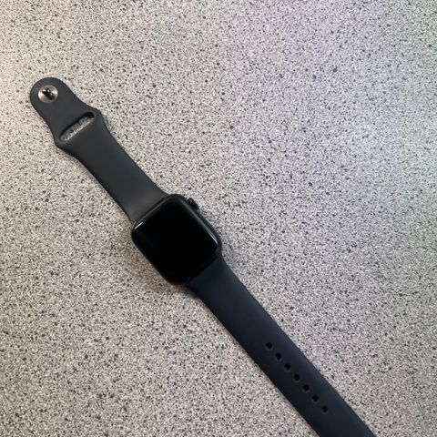 Apple watch series 8