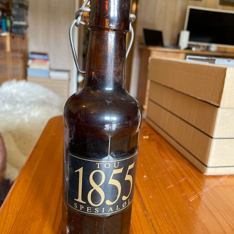 Jubileumsøl fra Tau Bryggeri. "Tau 1855 Spesialøl"