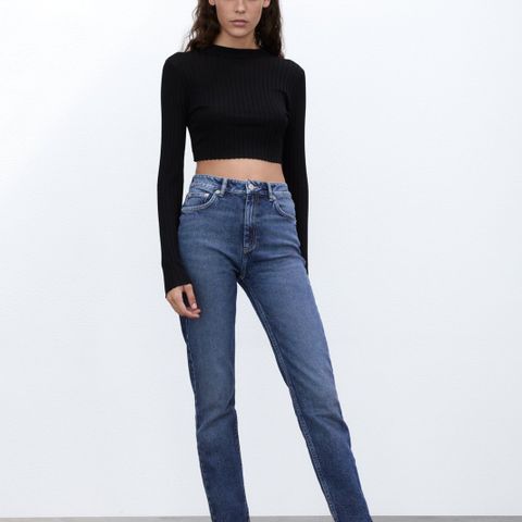 Zara jeans split