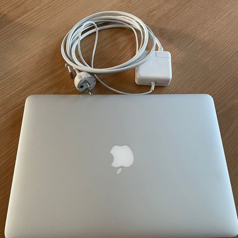 Macbook Air 13’ 128 gb (2017)