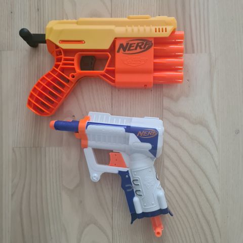 Nerf gevær/ pistoler/ bue