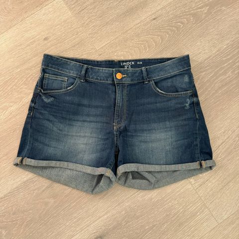 Shorts str 44