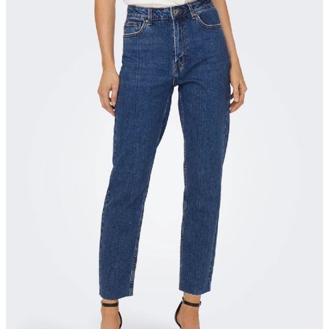 ONLEMILY HW STRAIGHT FIT JEANS