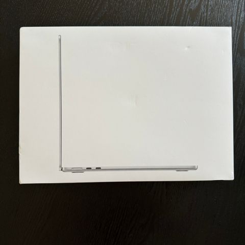 MacBook Air M2 2022 8GB/256GB Strøken