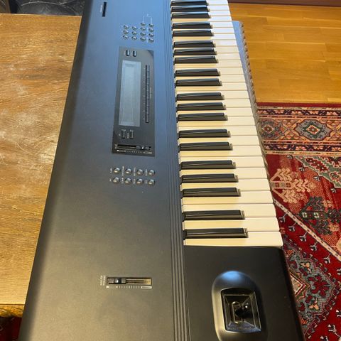 Korg M-1 synth / keyboard