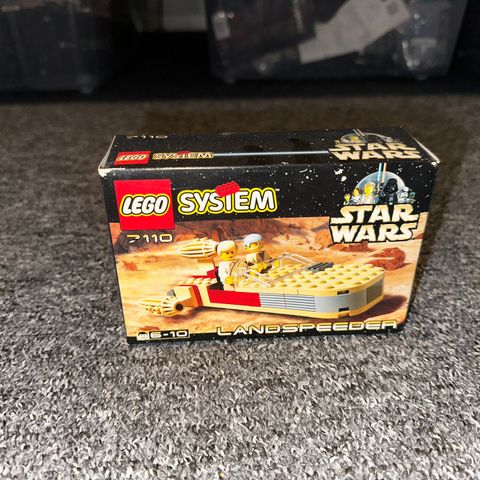 LEGO Star Wars Landspeeder 7110