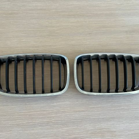 Original grill for BMW 1-serie F20