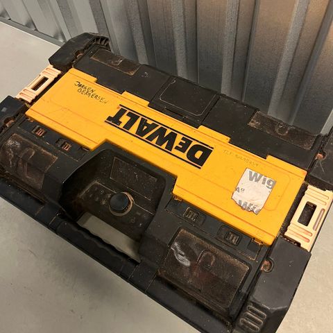 Dewalt Radio