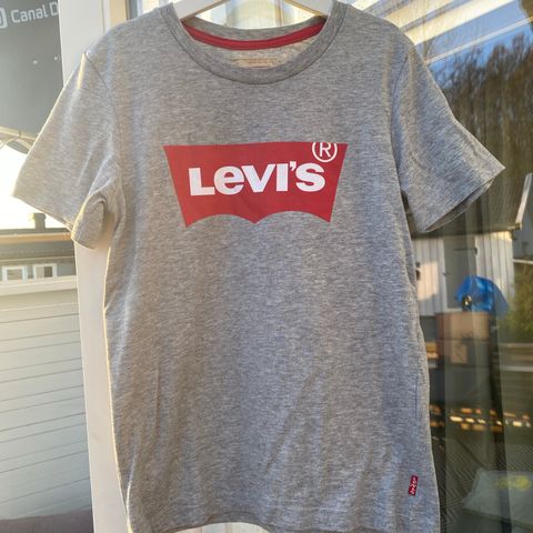 Levis t-skjorte