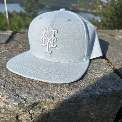 47’ NY Baseball caps