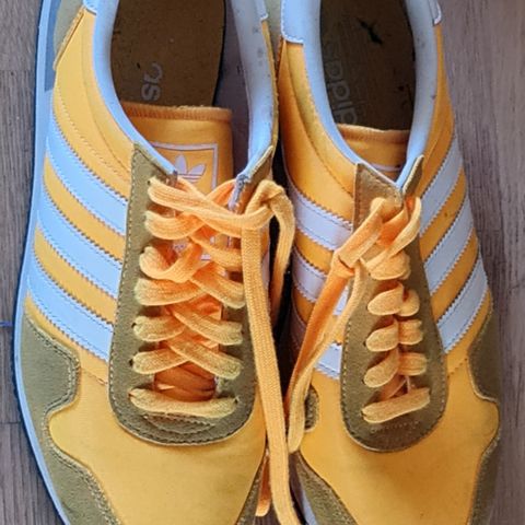 Vintage Adidas sko. Strl 42.5