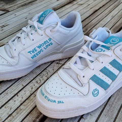 Adidas sneakers, veldi lite brukt