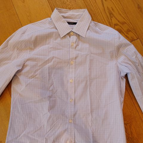 Ny og ubrukt skjorte fra Tiger of Sweden, størrelse 41