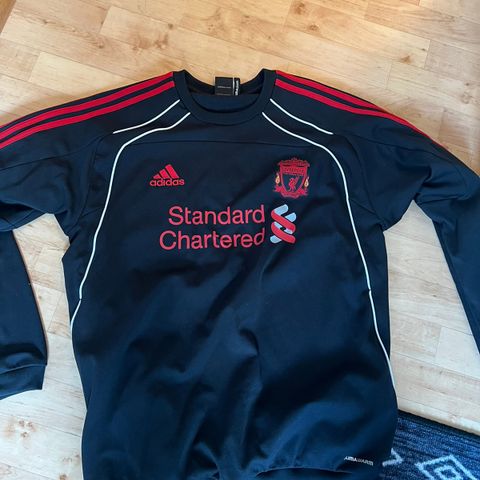 Liverpool Adidas genser