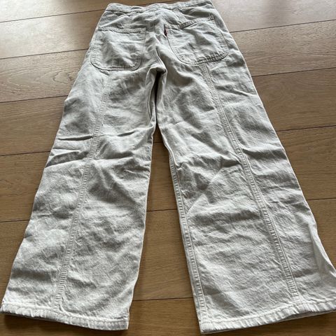 Levis Off white jeans str 26