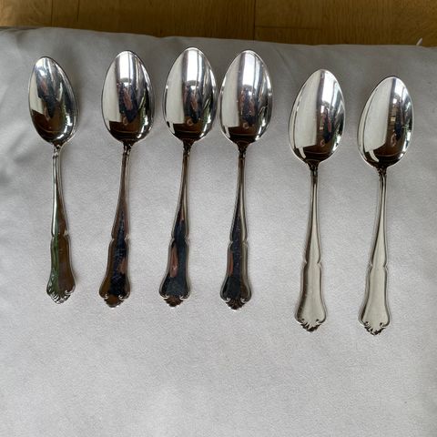 6 Martha spiseskjeer i sølv, lengde 175 mm