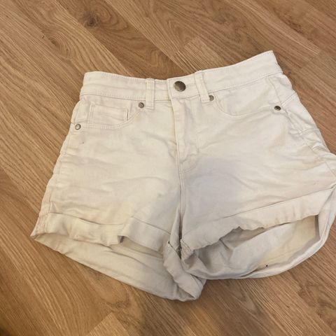 FB sister shorts