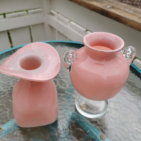 2 stk rosa vaser