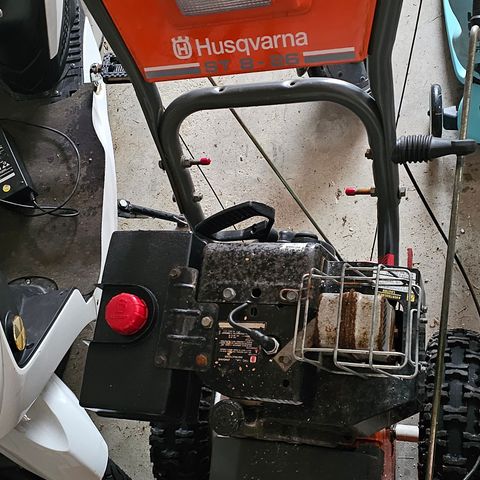 Husqvarna snøfres