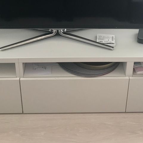 IKEA bestå tv benk