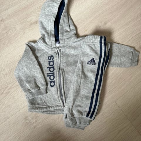 Sett fra Adidas str 68